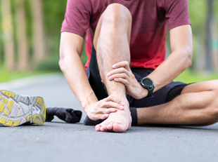 How to manage a sprained ankle